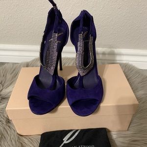 Brian atwood size 7.5